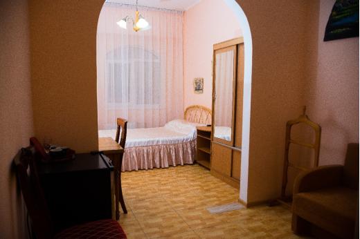 курорт-инфо.рф. Курорт Алушта (Крым). Гостиницы. Красный Мак